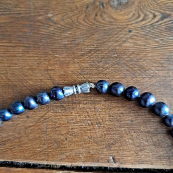 Elegant Dark Blue Freshwater Pearl Necklace - Picture 2 of 4